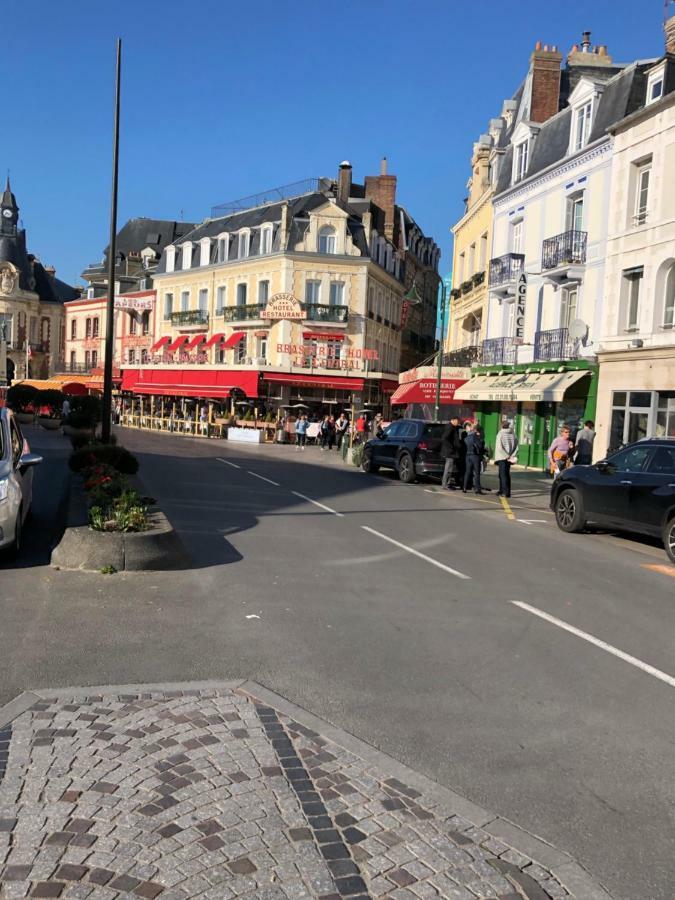 L'Etoile De Trouville Ngoại thất bức ảnh